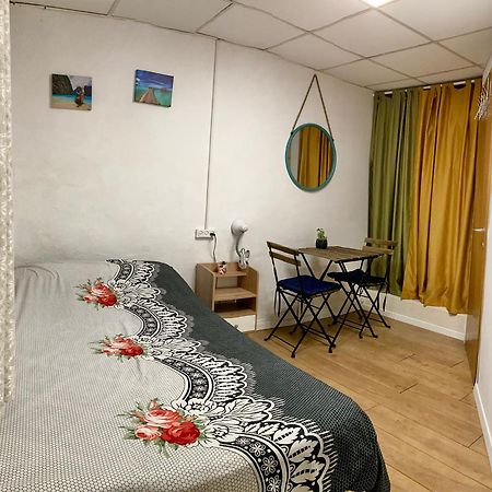 Dotan'S Boutique Guesthouse - By The Beach! Tel Aviv Exterior photo